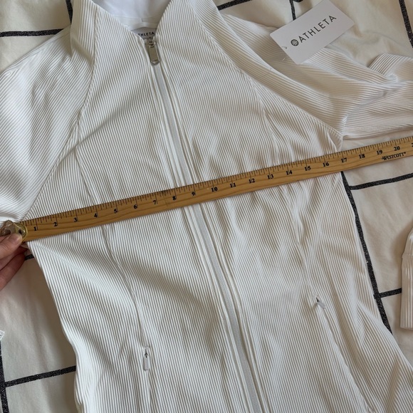 Athleta Salutation Ribbed Jacket Size Medium NWT - Picture 7 of 7